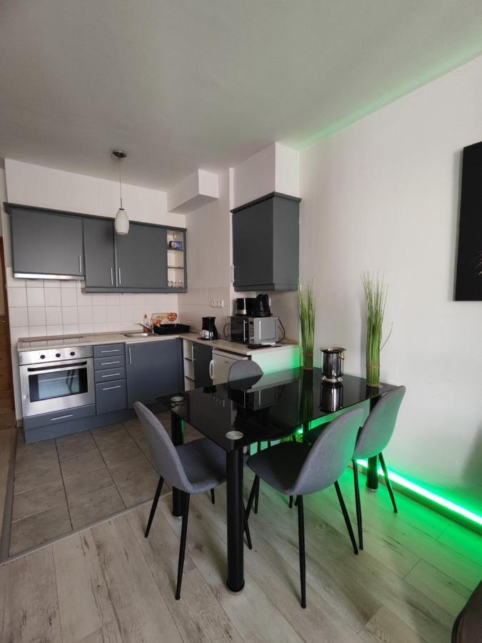 Dolce Vita Zafir Apartman Budapest Exteriör bild